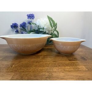 Vintage Pyrex Woodland Cinderella Mixing Bowls – Large‎ & Small Set
